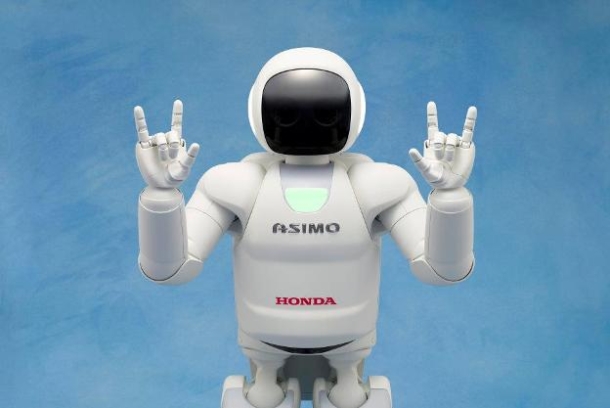 ../UPLOAD/2013/7/Asimo2_610x4085scyir451of.jpg