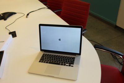 苹果Retina MacBook Pro（15英寸）笔记本电脑