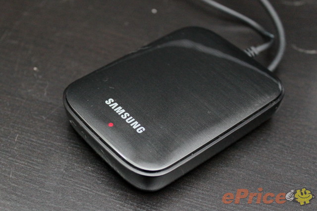 三星 Galaxy S4 无线充电组、无线分享器试用 三星 Galaxy S4 无线充电组、无线分享器试用