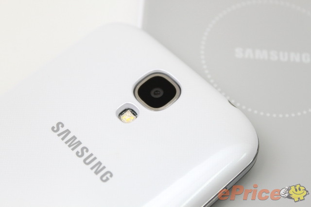 三星 Galaxy S4 无线充电组、无线分享器试用 三星 Galaxy S4 无线充电组、无线分享器试用