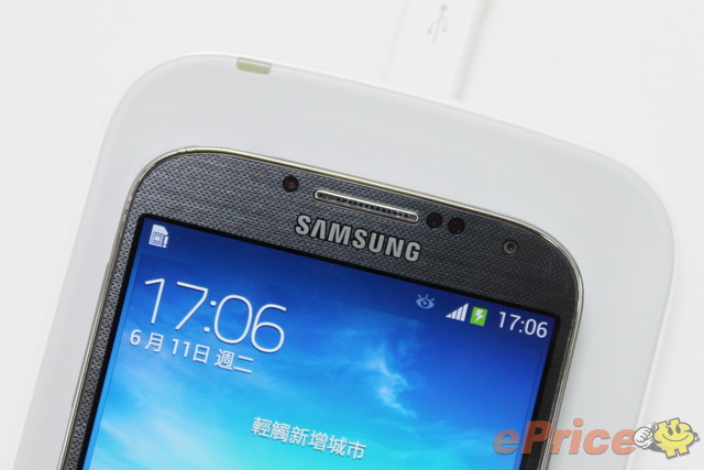 三星 Galaxy S4 无线充电组、无线分享器试用 三星 Galaxy S4 无线充电组、无线分享器试用