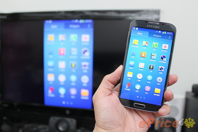 三星 Galaxy S4 无线充电组、无线分享器试用 三星 Galaxy S4 无线充电组、无线分享器试用